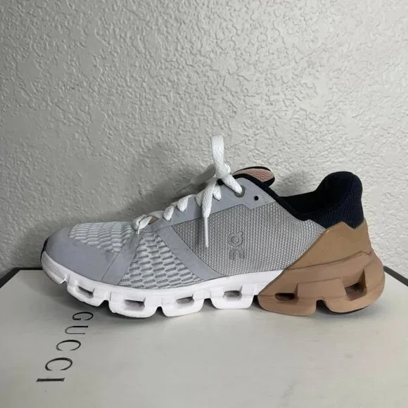 On Cloudflyer Swiss Engineering Glacier Rosebrown Running Shoes Women's Size 7 - Picture 5 of 11